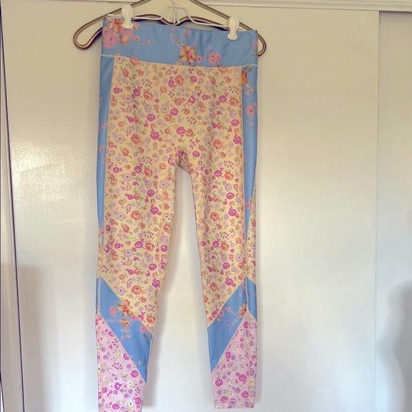 LoveShackFancy Pants - LoveShackFancy X Bandier Mixed Floral Print Legging - Size L